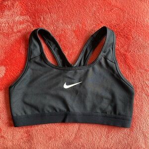 Nike Dry Fit Black Non-Padded Sports Top/Bra Size Small